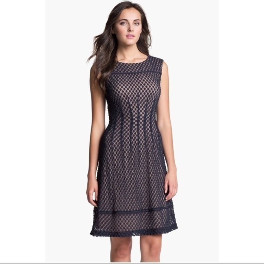 Adrianna PAPELL Sleeveless Dot Lace Shift Dress size US 8 - Picture 1 of 9